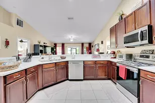 6690 NW Pinson Ct, Port Saint Lucie, FL 34986 - Photo 9