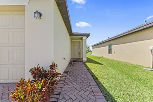 4235 Troon Pl, Fort Pierce, FL 34947 - Photo 7