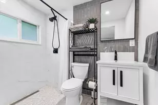 14 NE 26th Ct, Wilton Manors, FL 33334 - Photo 43