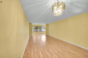 3154 Via Poinciana, Lake Worth, FL 33467 - Photo 11