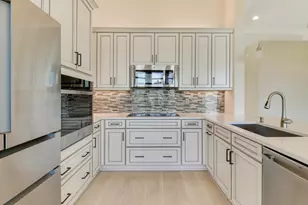 9252 SW Miracoli Wy, Port Saint Lucie, FL 34987 - Photo 21