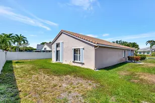 5317 Oakmont Village Cir, Lake Worth, FL 33463 - Photo 3