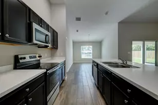 3781 SW La Fleur St, Port Saint Lucie, FL 34953 - Photo 9