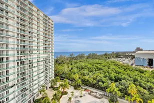 100 Bayview Dr, Sunny Isles Beach, FL 33160 - Photo 21