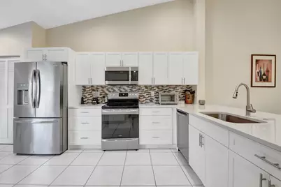 5707 Royal Lake Circle, Boynton Beach, FL 33437 - Photo 11