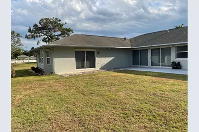 145 SW Hawthorne Circle, Port Saint Lucie, FL 34953 - Photo 33