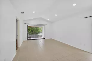 5151 W Club Cir, Boca Raton, FL 33487 - Photo 5