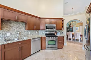 8118 Sandpiper Way, West Palm Beach, FL 33412 - Photo 11