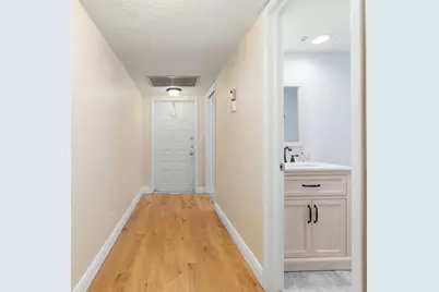 800 Cypress Grove Drive, Unit #211, Pompano Beach, FL 33069 - Photo 9