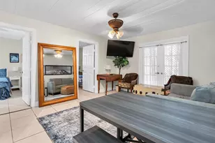 909 N Palmway, Lake Worth Beach, FL 33460 - Photo 13