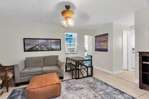 909 N Palmway, Lake Worth Beach, FL 33460 - Photo 15