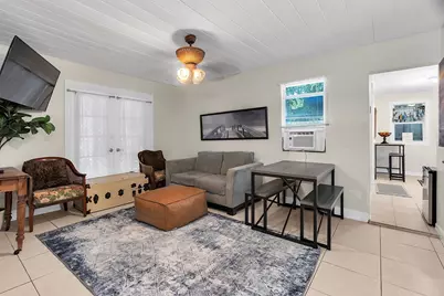 909 N Palmway, Unit #B, Lake Worth Beach, FL 33460 - Photo 17