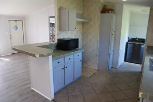 817 E 7th St, Pahokee, FL 33476 - Photo 9