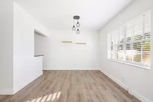 2455 NE 51st St, Fort Lauderdale, FL 33308 - Photo 3