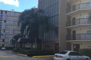 3101 N Country Club Dr, Aventura, FL 33180 - Photo 1