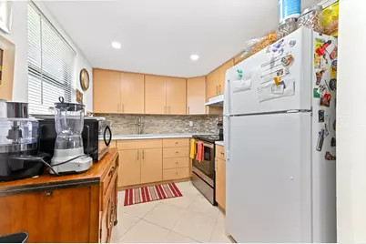 269 Saxony F, Delray Beach, FL 33446 - Photo 9