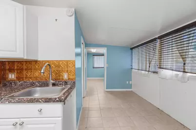 3180 Carol Avenue, Palm Springs, FL 33461 - Photo 69