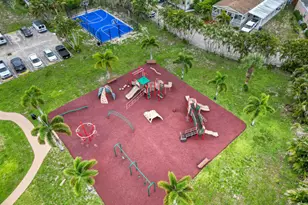 181 Plantation Blvd NW, Lake Worth, FL 33467 - Photo 25