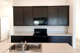 1614 SW Sylvester Ln, Port Saint Lucie, FL 34984 - Photo 5