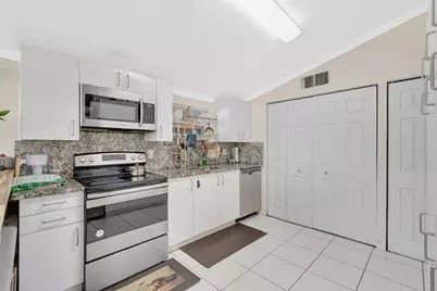 3935 Chickasha Road, Atlantis, FL 33462 - Photo 15