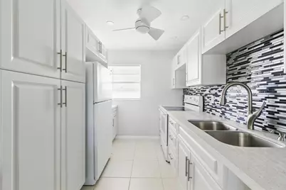 2951 NW 46th Avenue, Unit #407, Lauderdale Lakes, FL 33313 - Photo 7