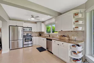 5 Slash Pine Dr, Boynton Beach, FL 33436 - Photo 11