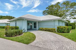 5 Slash Pine Dr, Boynton Beach, FL 33436 - Photo 1