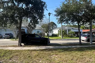 140 NE Pearl St, Boca Raton, FL 33432 - Photo 1