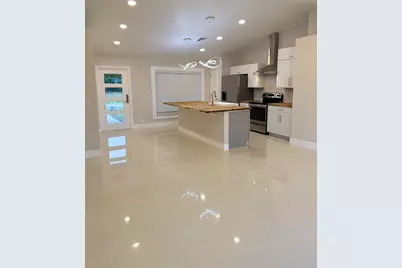 2118 NE 22nd Place, Cape Coral, FL 33909 - Photo 5