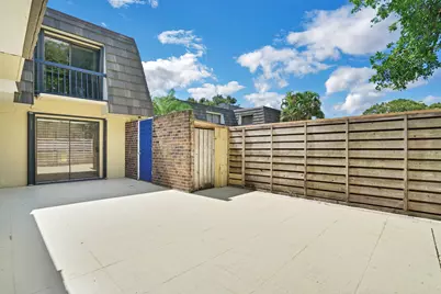 707 7th Terrace, Palm Beach Gardens, FL 33418 - Photo 3