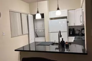 621 Cypress Lake Blvd, Deerfield Beach, FL 33064 - Photo 3