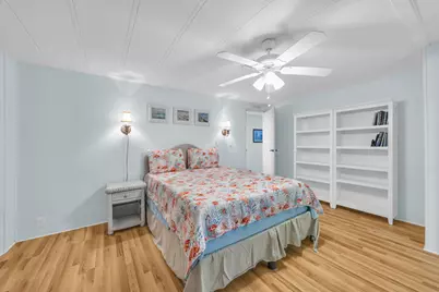 7850 SE Shenandoah Drive, Hobe Sound, FL 33455 - Photo 17