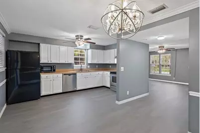 301 Georgian Park Drive, Jupiter, FL 33458 - Photo 9