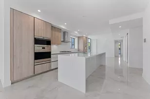 485 E Royal Palm Rd, Boca Raton, FL 33432 - Photo 11