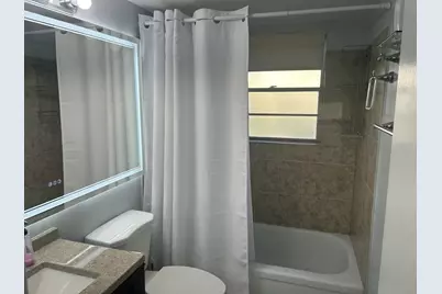 105 Sheffield E, West Palm Beach, FL 33417 - Photo 7