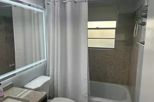 105 Sheffield E, West Palm Beach, FL 33417 - Photo 7