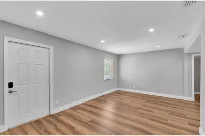 125 E Hart Street, Lantana, FL 33462 - Photo 5