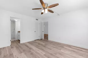 8000 Sunrise Lakes Dr E Unit, Sunrise, FL 33322 - Photo 15