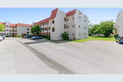 8000 Sunrise Lakes Drive E, Unit #112, Sunrise, FL 33322 - Photo 1