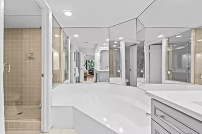 7533 Glendevon Lane, Unit #905, Delray Beach, FL 33446 - Photo 21