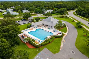 660 NE Moss Rose Pl, Port Saint Lucie, FL 34983 - Photo 35