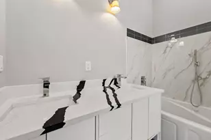 660 NE Moss Rose Pl, Port Saint Lucie, FL 34983 - Photo 11