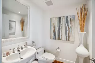 5050 N Ocean Dr, Singer Island, FL 33404 - Photo 55