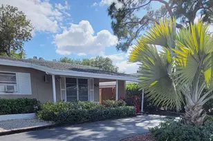 1000 NE 17th Ct, Fort Lauderdale, FL 33305 - Photo 3