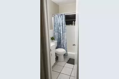 1000 NE 17th Court, Fort Lauderdale, FL 33305 - Photo 9