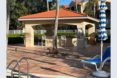 1590 S 42nd Circle, Unit #310, Vero Beach, FL 32967 - Photo 3