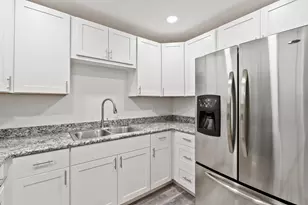903 S 27th St, Fort Pierce, FL 34947 - Photo 15