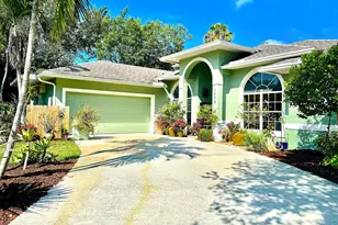 4292 SE Rainbows End, Stuart, FL 34997 - Photo 5