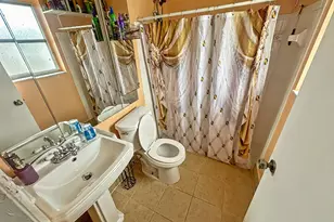 7095 Pine Bluff Dr, Lake Worth, FL 33467 - Photo 9