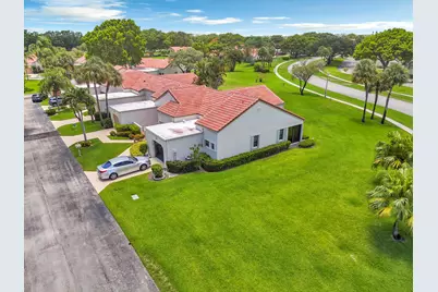 5830 Parkwalk Circle W, Boynton Beach, FL 33472 - Photo 35